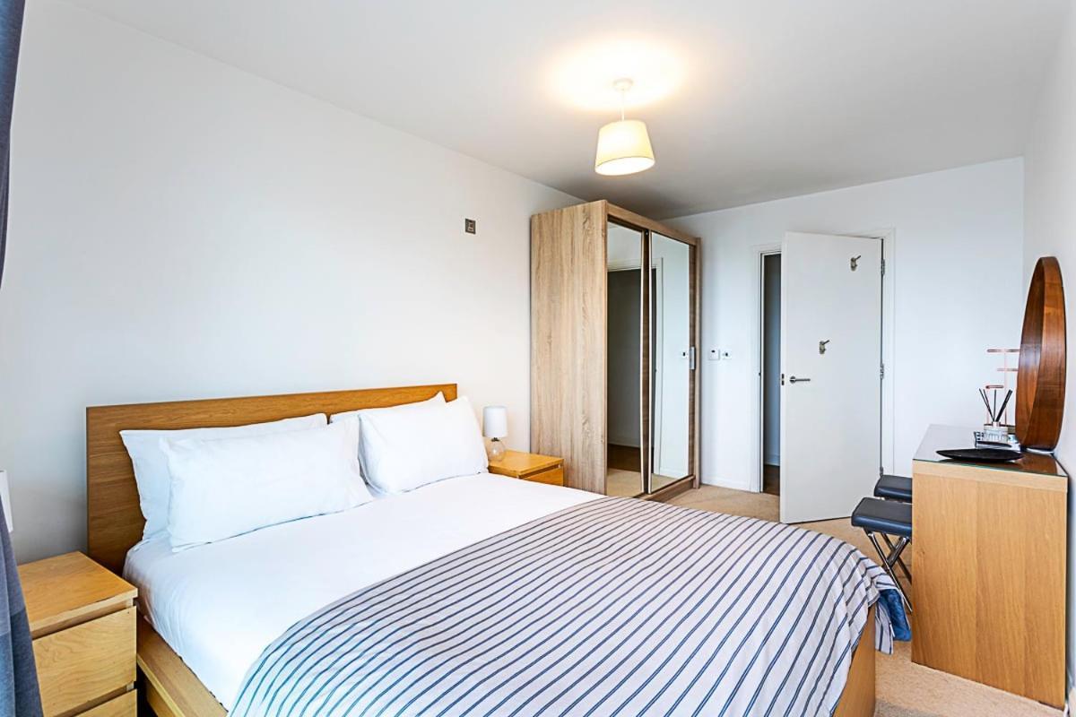 Apartamento Trendy Queen's Park With Views Across *