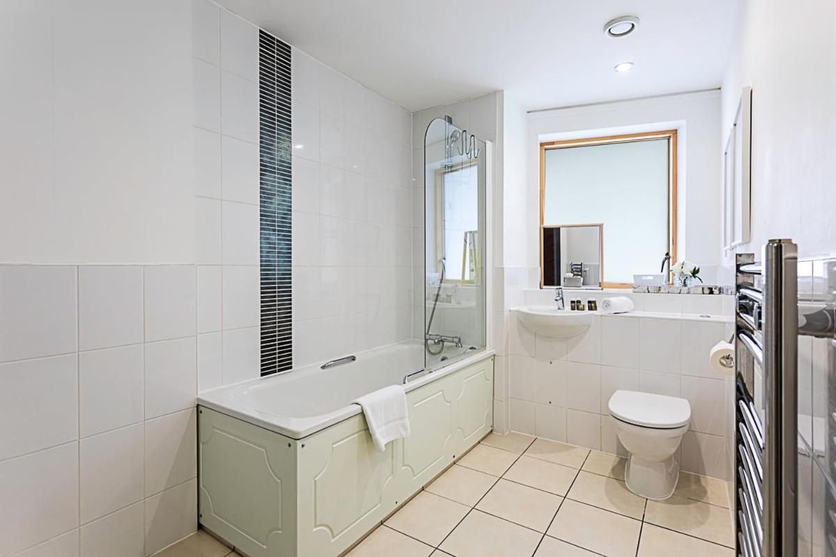 Apartamento Trendy Queen's Park With Views Across *
